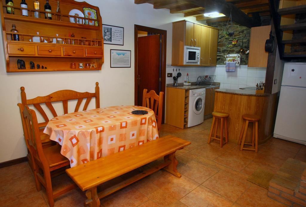 Гостьовий будинок Casa De Abril 1 San Cristobal de Valdueza Екстер'єр фото